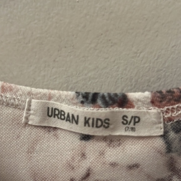 🔥Little Girls summer top 🔥 - Picture 3 of 3